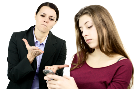 mum and daughter argue over screen time phone social media snagit